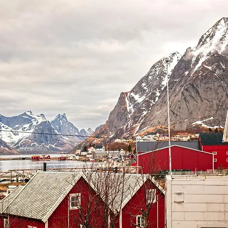 Reine Mountain View Retreat Nyaraló Moskenes